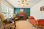 658 N Clark Blvd Clarksville IN 47129 | MLS 2025010892 Photo 6