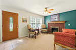 658 N Clark Blvd Clarksville IN 47129 | MLS 2025010892 Photo 7