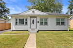 2581 Roanoke Ave New Albany IN 47150 | MLS 2025010952 Photo 1
