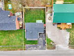 615 Lakeshore Dr Scottsburg IN 47170 | MLS 2025010971 Photo 2