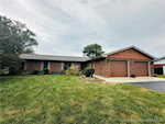 2207 W Robin Rd Scottsburg IN 47170 | MLS 2025010629 Photo 6