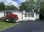950 Whelan Ln Jeffersonville IN 47130 | MLS 2025011148 Photo 2