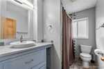 2231 E Oak St New Albany IN 47150 | MLS 2025011182 Photo 16