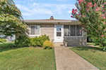 2231 E Oak St New Albany IN 47150 | MLS 2025011182 Photo 2