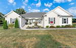 3014 Masters Dr Floyds Knobs IN 47119 | MLS 2025011154 Photo 1