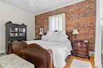 https://cdn.listingphotos.sierrastatic.com/large/v1758319473/263/263_2025011231_33.jpg 204 W Third St Madison IN 47250 | MLS 2025011231 Photo 33