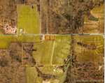 https://cdn.listingphotos.sierrastatic.com/large/v1760130924/263/263_2025011773_02.jpg 5127 W Interstate Block Rd Madison IN 47250 | MLS 2025011773 Photo 2