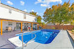 https://cdn.listingphotos.sierrastatic.com/large/v1761332728/263/263_2025011842_03.jpg 2187 Rolling Hill Ct Columbus IN 47201 | MLS 2025011842 Photo 3