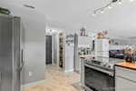 https://cdn.listingphotos.sierrastatic.com/large/v1761377087/263/263_2025011842_17.jpg 2187 Rolling Hill Ct Columbus IN 47201 | MLS 2025011842 Photo 17